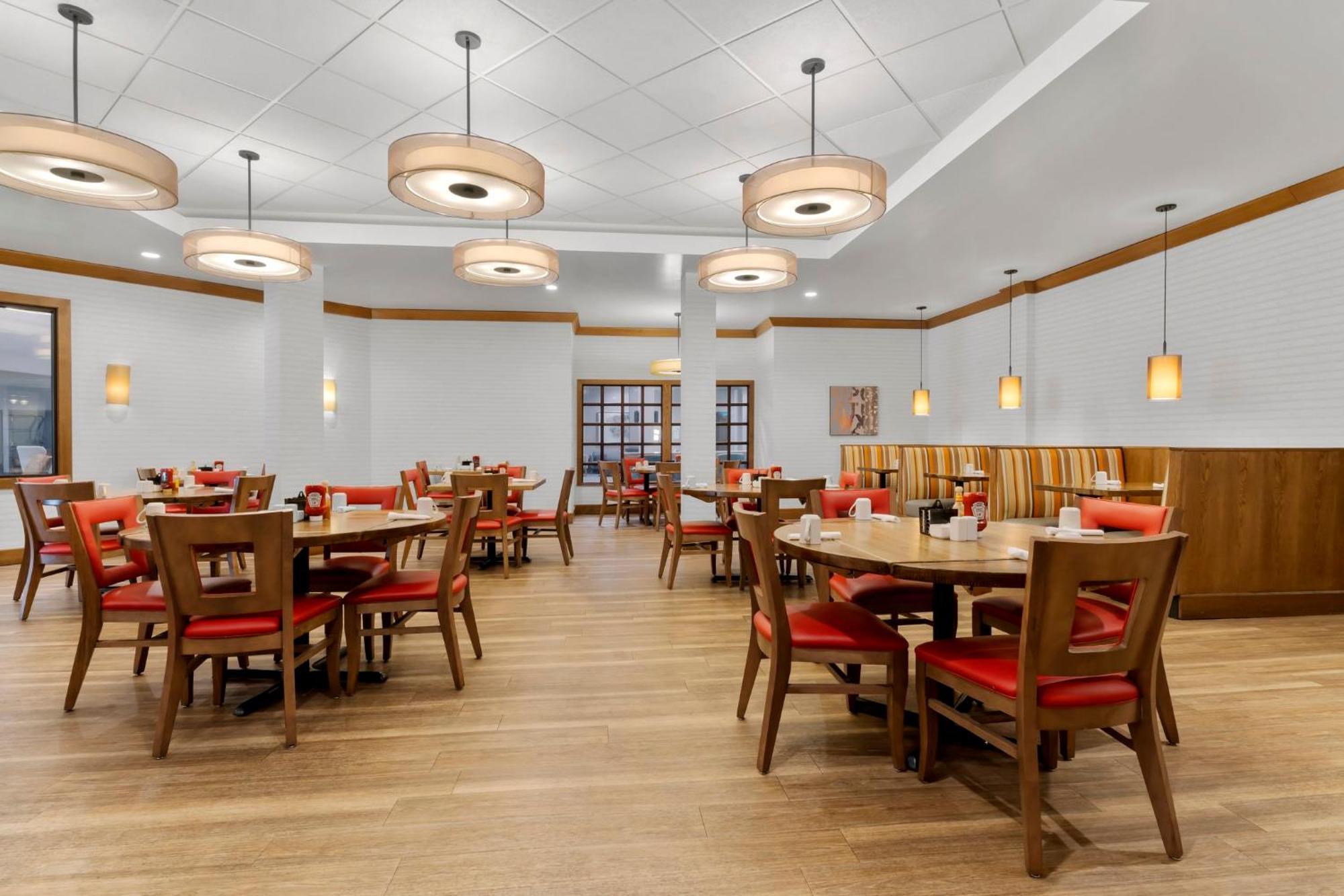 Holiday Inn Dubuque/Galena By Ihg Luaran gambar